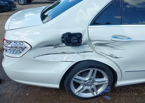 2012 Mercedes-Benz E 350 из США, поврежденный, VIN WDDHF5KB6CA657693